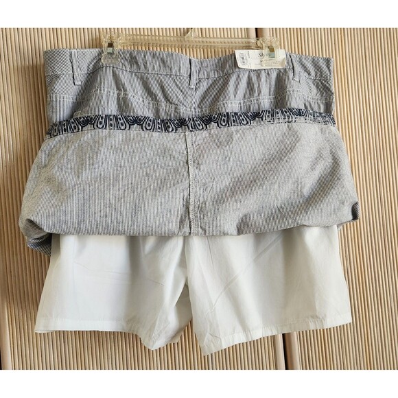 Croft & Barrow Women's Skort 16W Mid-Rise Classic Summer Floral Stripes NWT - Picture 3 of 14